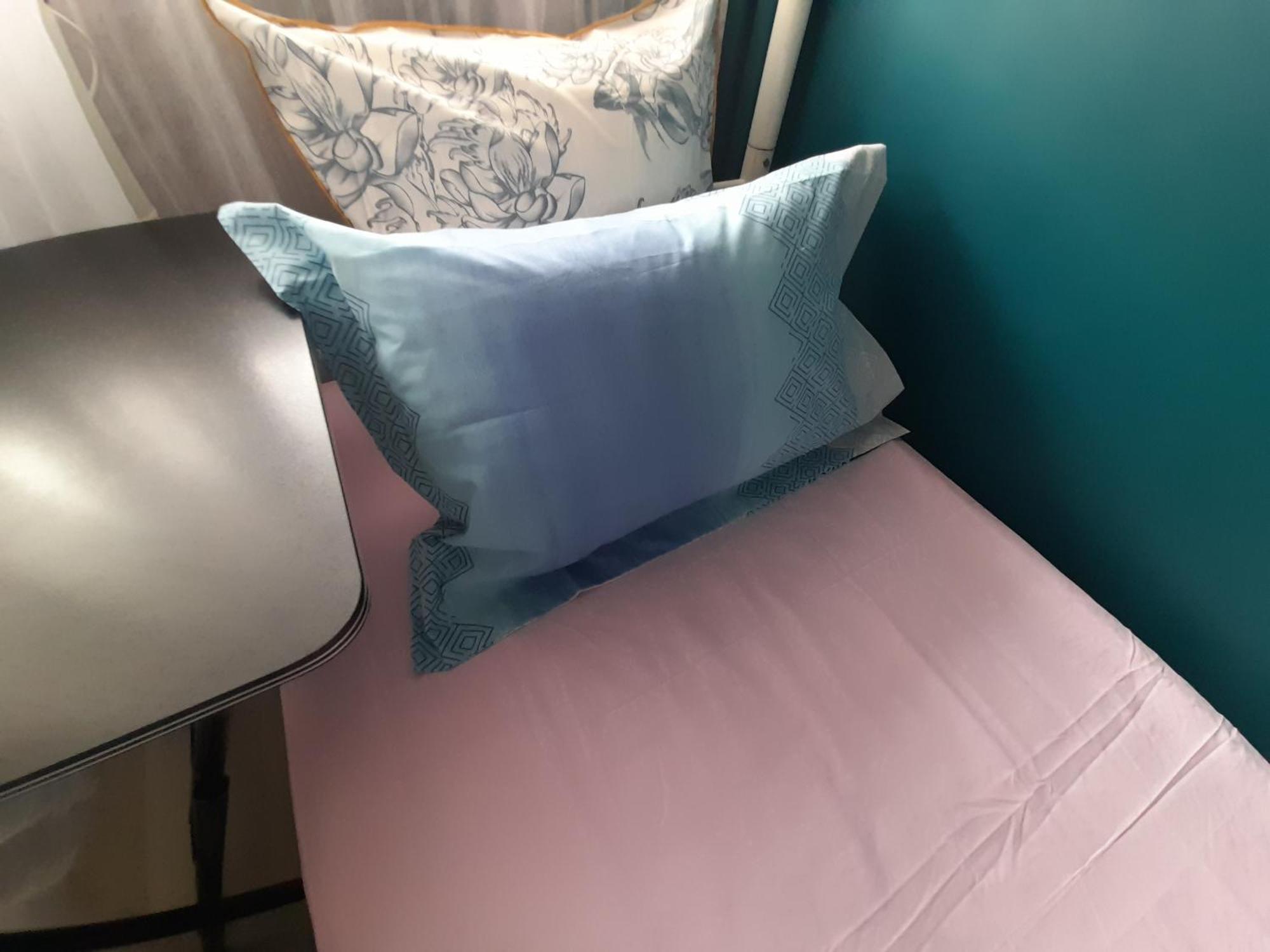 Just For Sleep-Daily Stay 20H To 10H Apres Votre Arrivee Dans Le Batiment D'Entree, Contact I'Hote Via Le Message Ici De Reservation Pour L'Enregistrement I'Entree Dans La Propriete Sans I'Approbation Est Interdite-Resevation D'Un Tiers Est Inaccepta Бобиньи Экстерьер фото